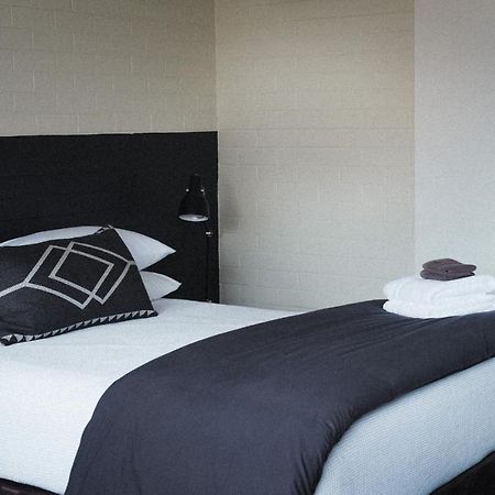 Cedar Lodge Braidwood Экстерьер фото